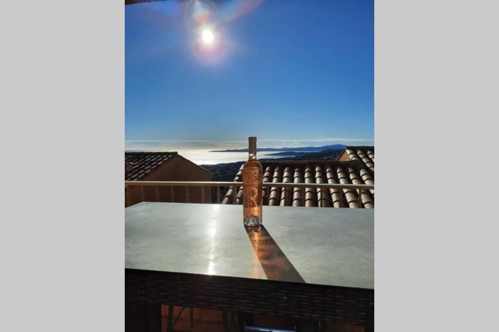 Tres Bel Appartement T3 Avec Splendide Vue Mer Ле Исамбр Екстериор снимка