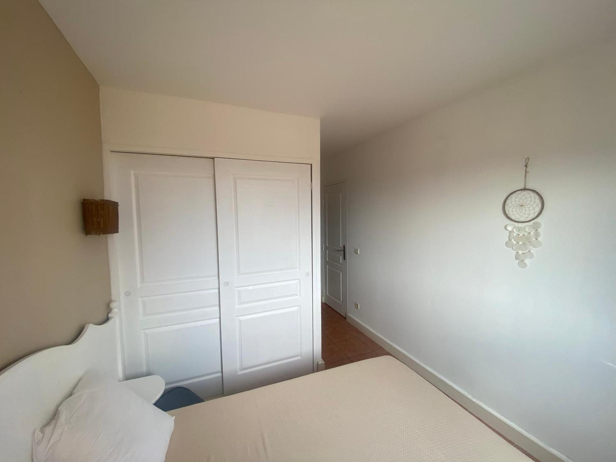 Tres Bel Appartement T3 Avec Splendide Vue Mer Ле Исамбр Екстериор снимка